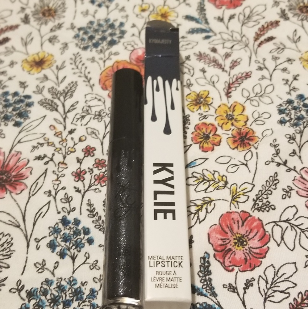 Kylie Cosmetics Metal Matte Lipstick